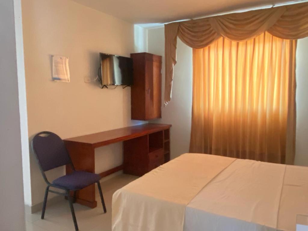 Rivera Del Mar Hotel *